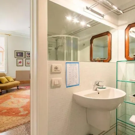 San Samuele 아파트